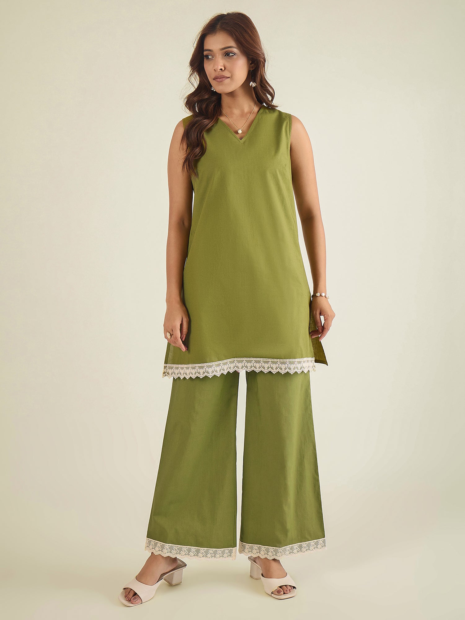 women-green-cotton-poplin-lace-detailed-tunic-with-pant-co-ord-set