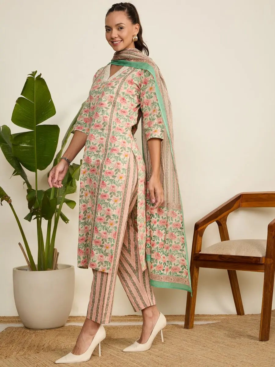 winered-women-printed-v-neck-embroidered-kurta-pant-dupatta-set