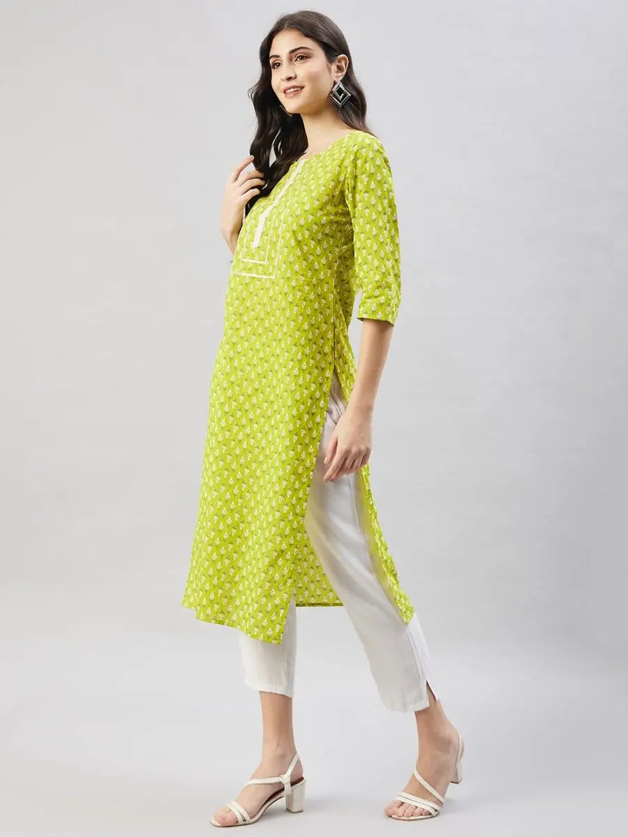 winered-women-green-paisley-print-mirror-embroidery-straight-kurta
