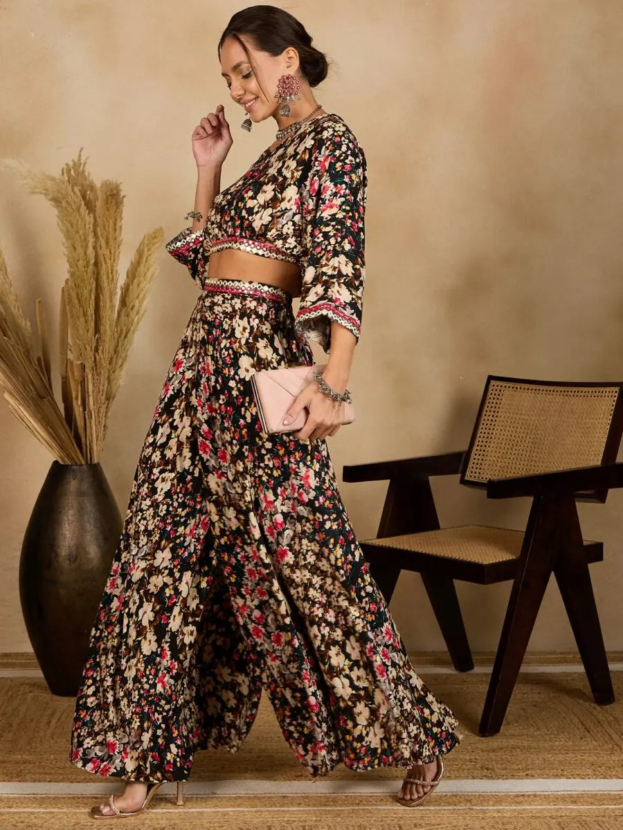 winered-woman-printed-oversized-crop-top-with-flared-pant-set