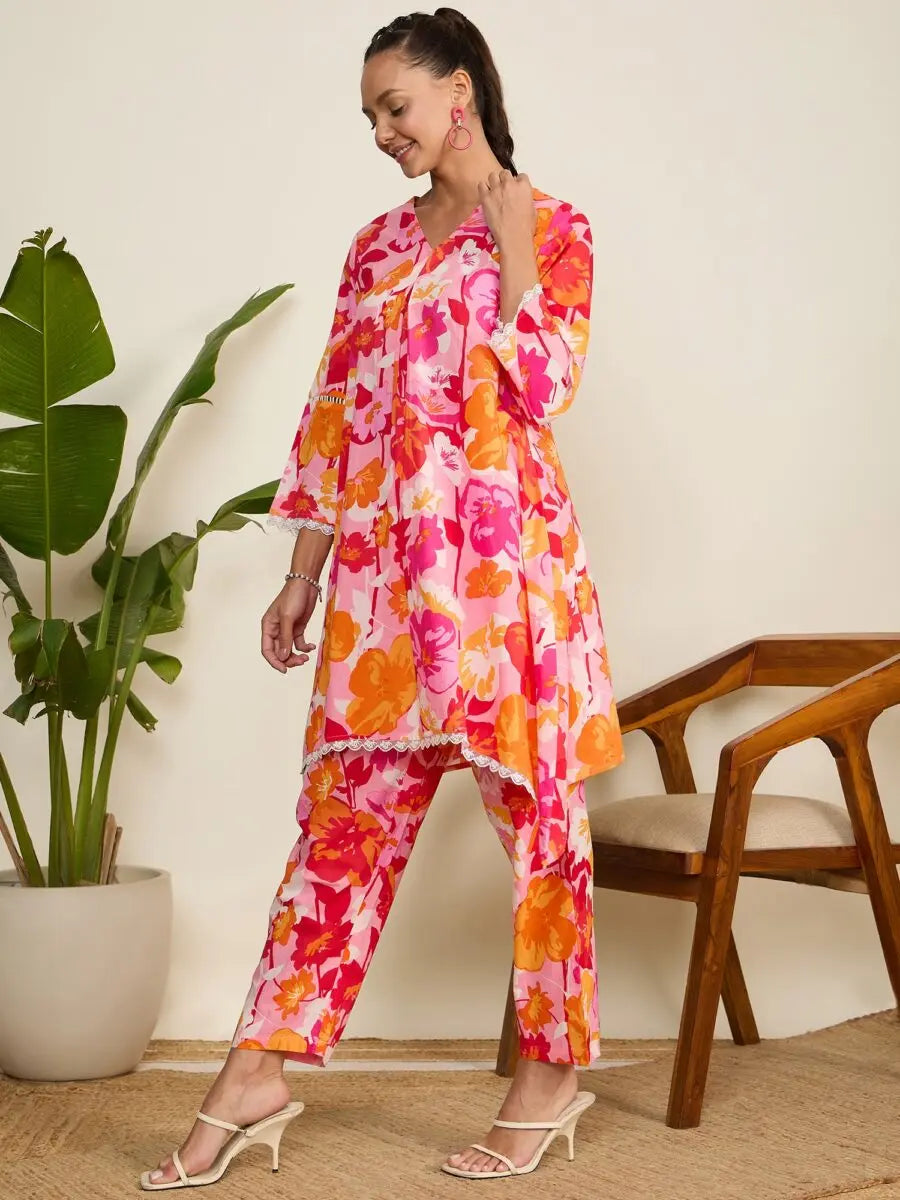 winered-woman-pink-floral-print-scalloped-aymmetric-hem-floral-co-ord-sets