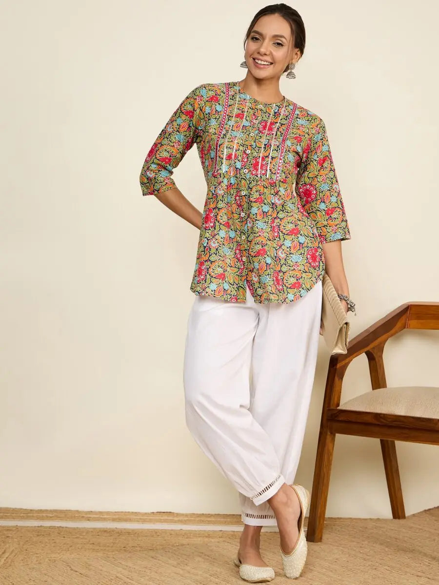 winered-women-white-pant-with-lace-detailing