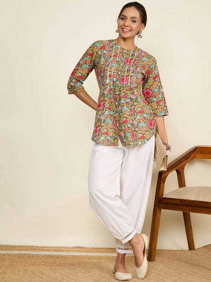 winered-women-white-pant-with-lace-detailing