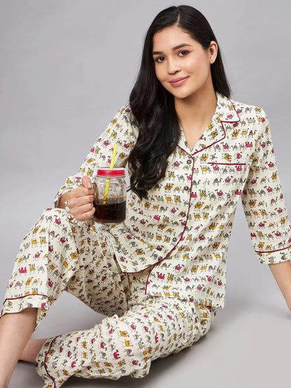 winered-woman-lapel-collared-camel-print-night-suit-with-piping