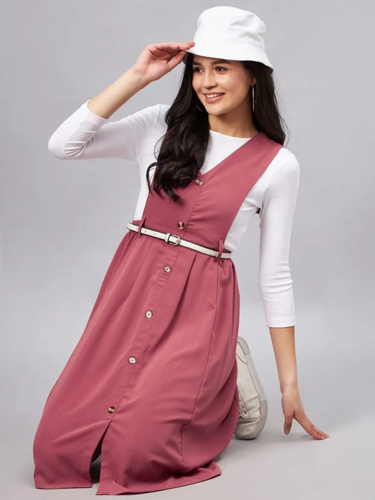 winered-women-soild-pinafore-dress-with-button
