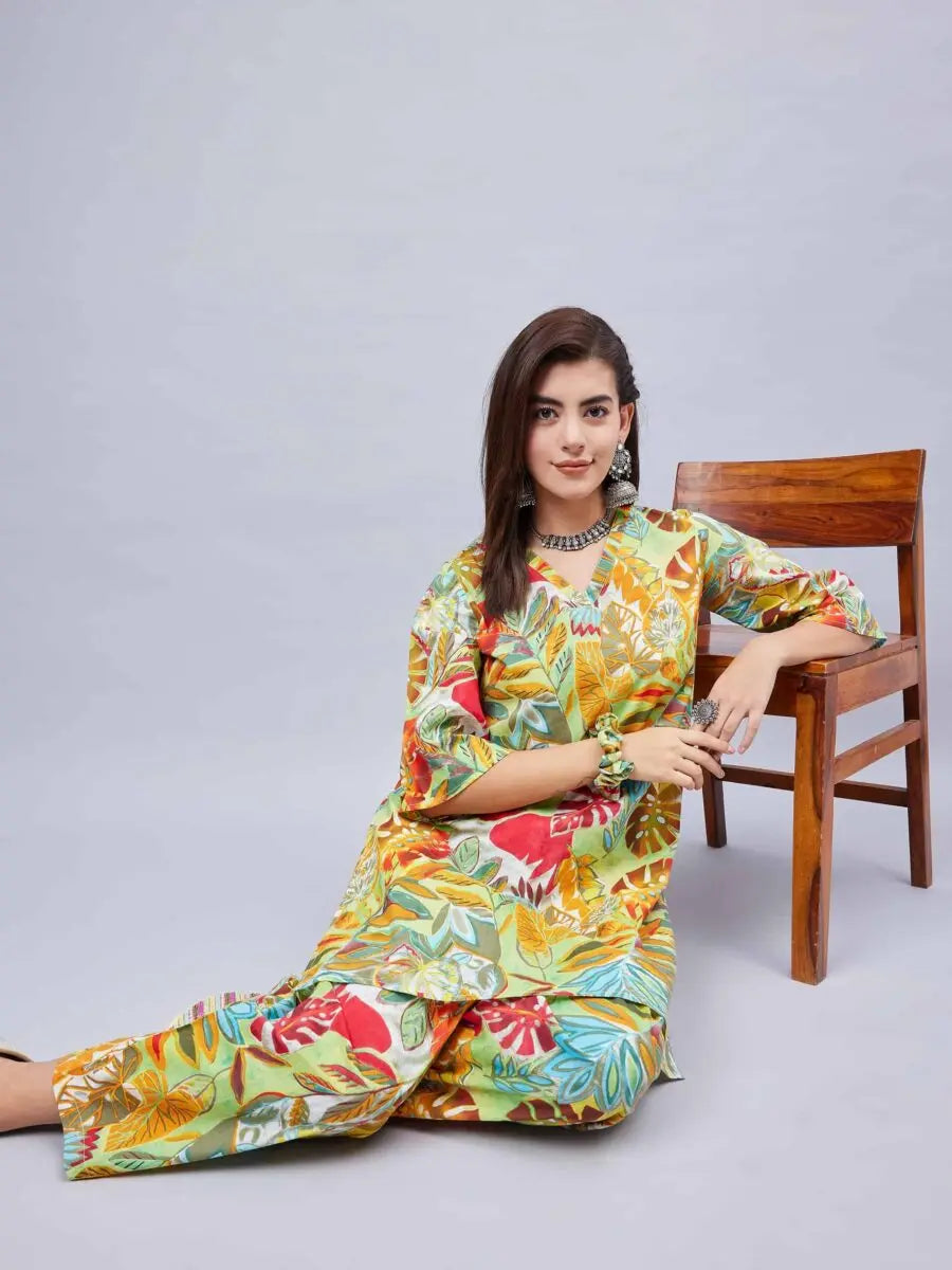 winred-woman-multicolour-printed-v-neck-co-ord-set