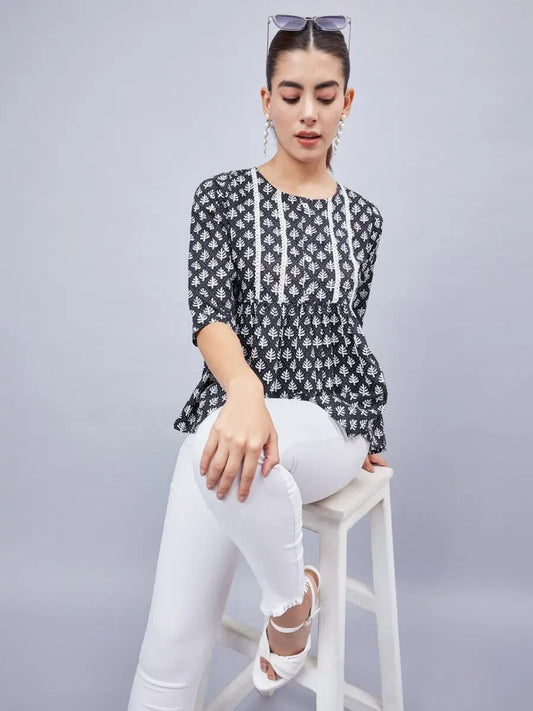 winred-women-black-and-white-yoke-printed-lace-top