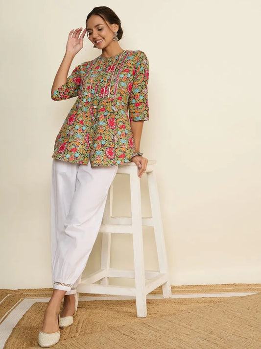 winered-women-white-pant-with-lace-detailing