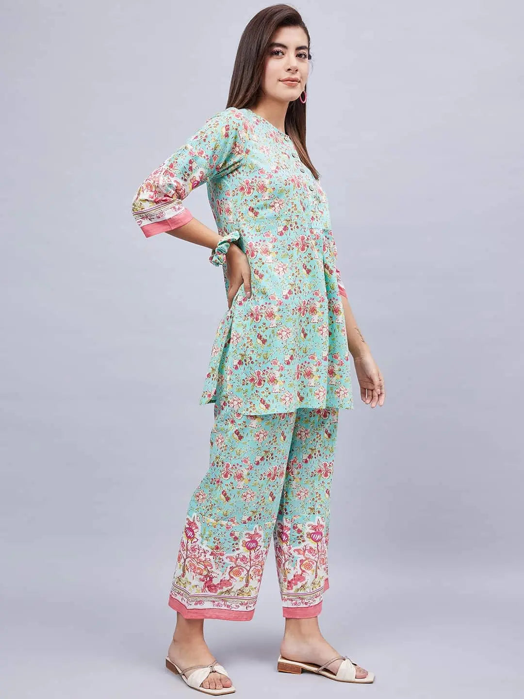 winered-woman-sea-green-printed-border-co-ord-set