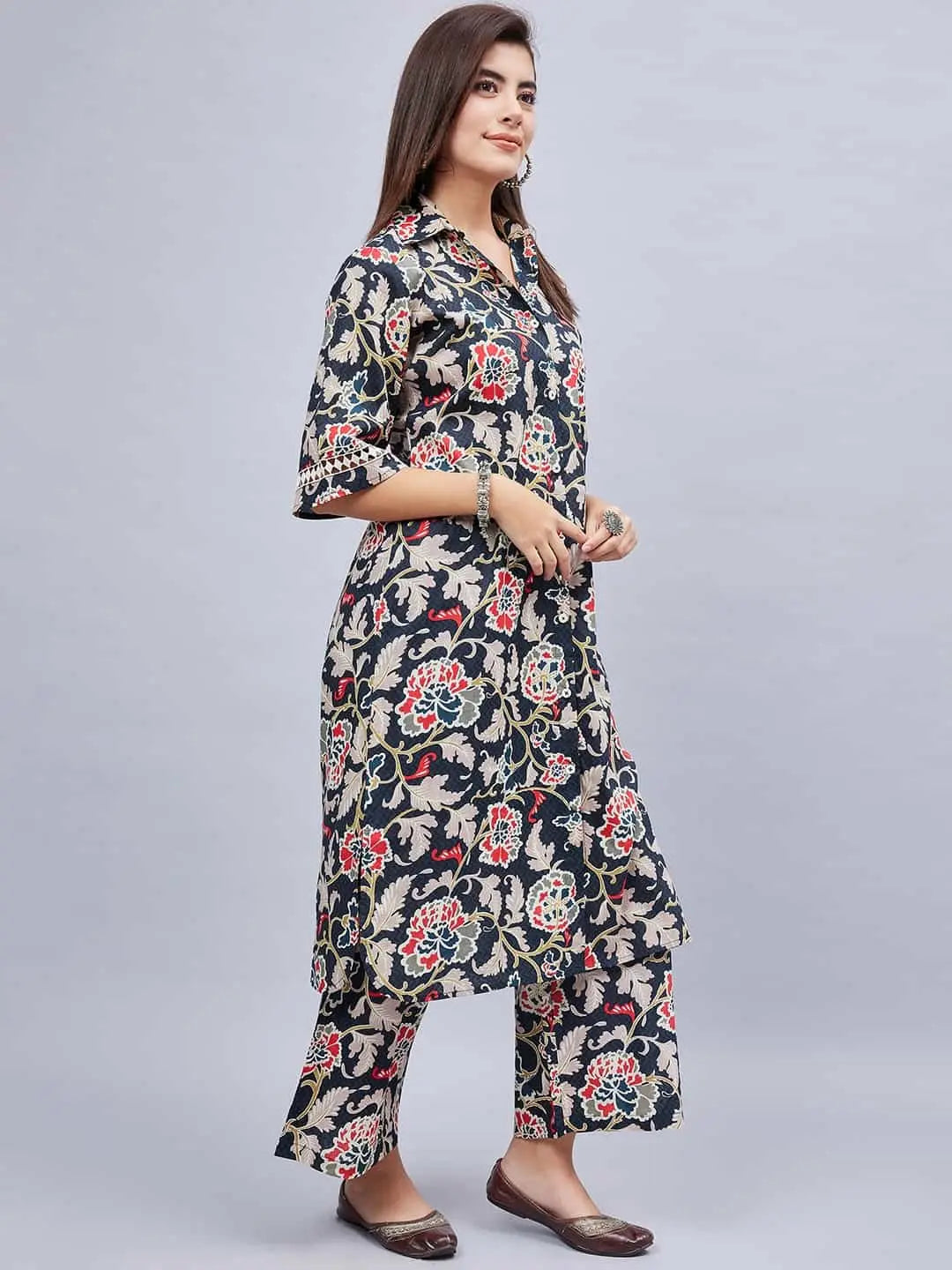 winered-woman-black-oversized-botanical-print-sleeve-lace-co-ord-set