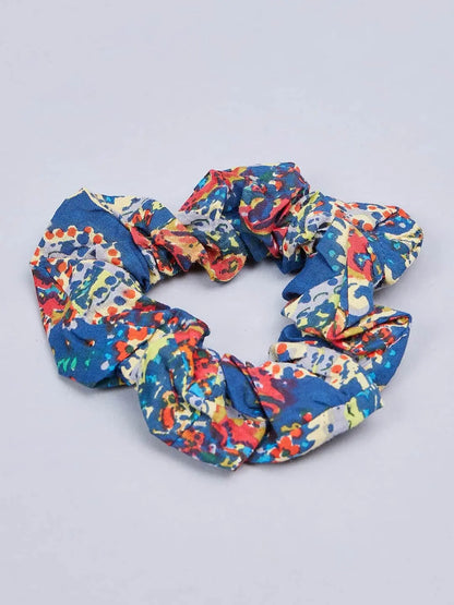 winered-woman-blue-paisley-print-hi-low-coord-set