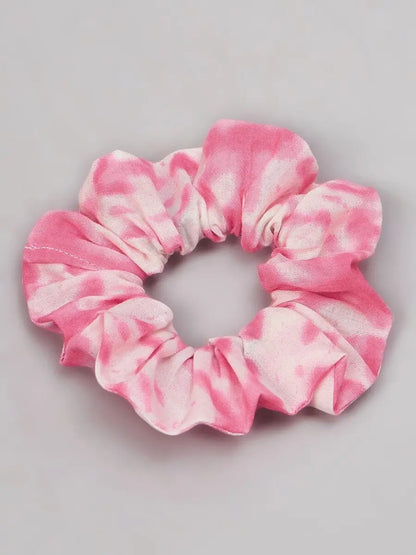 winered-woman-white-and-pink-tie-dye-co-ord-set-with-scrunchies