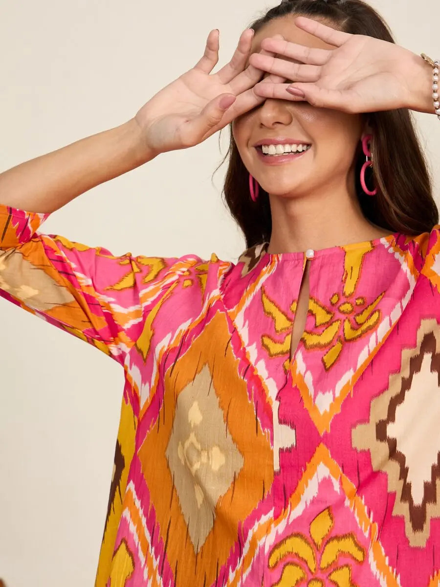 winered-woman-pink-geometric-print-aysmmetric-co-ord-set