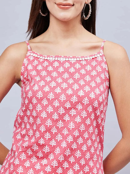 winered-women-pink-and-white-geometric-print-strap-kurta