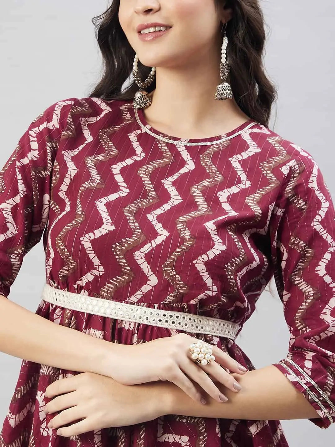 winered-woman-maroon-chevron-print-self-belt-sharara-set