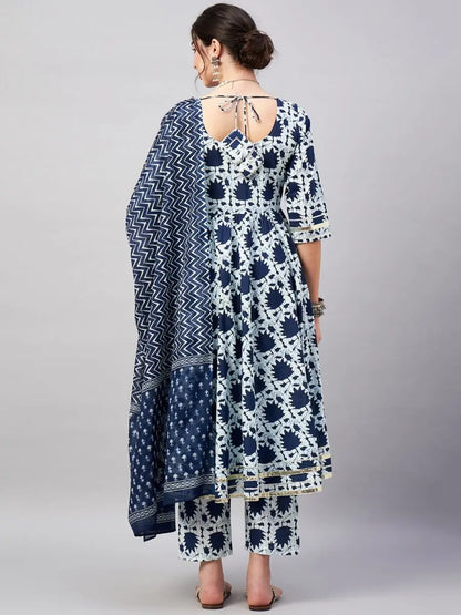 winered-women-blue-back-neck-gota-detailing-flared-kurta-dupatta-set