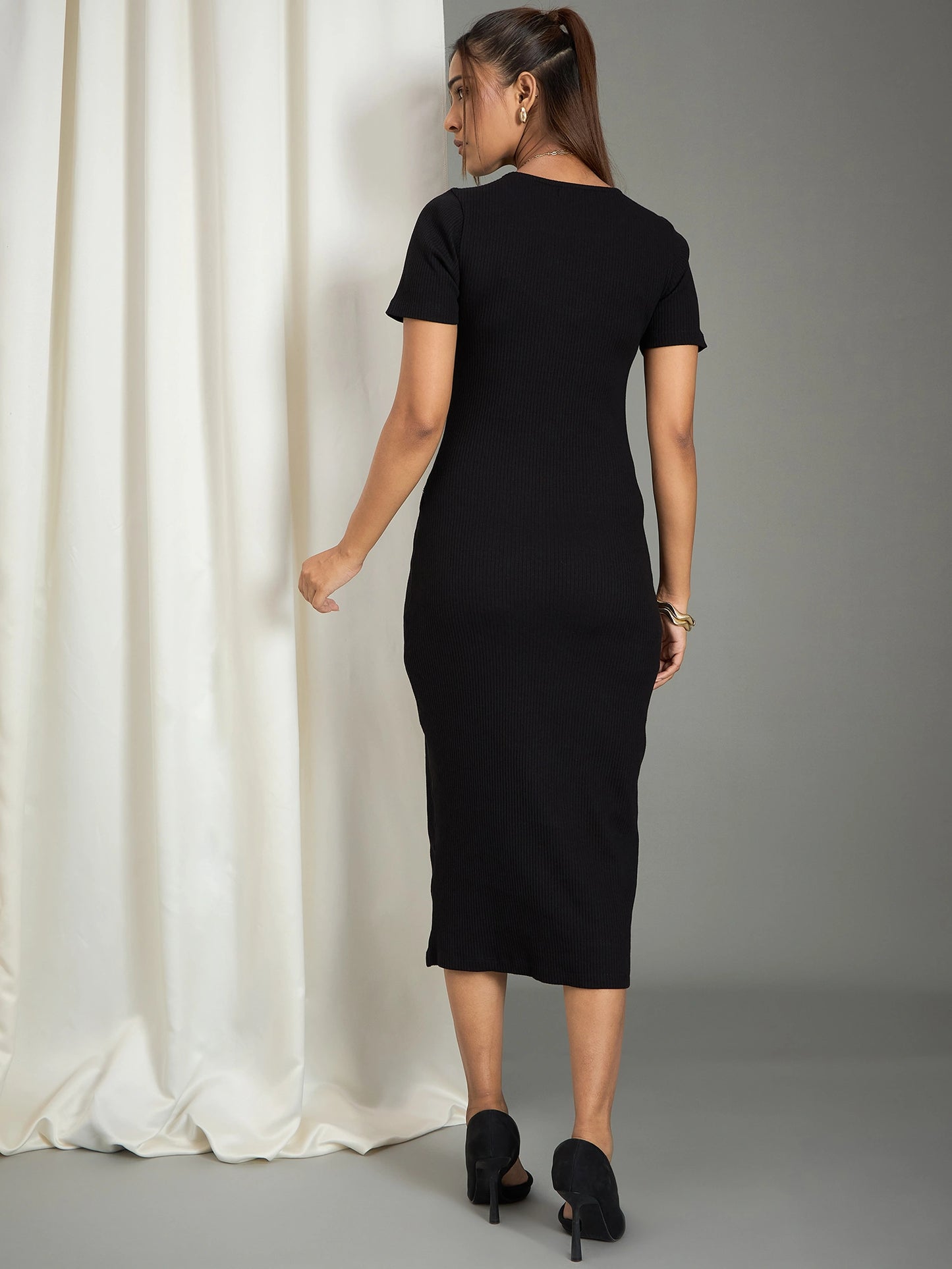 Black Ribbed Zipper Detailed Midi Dress