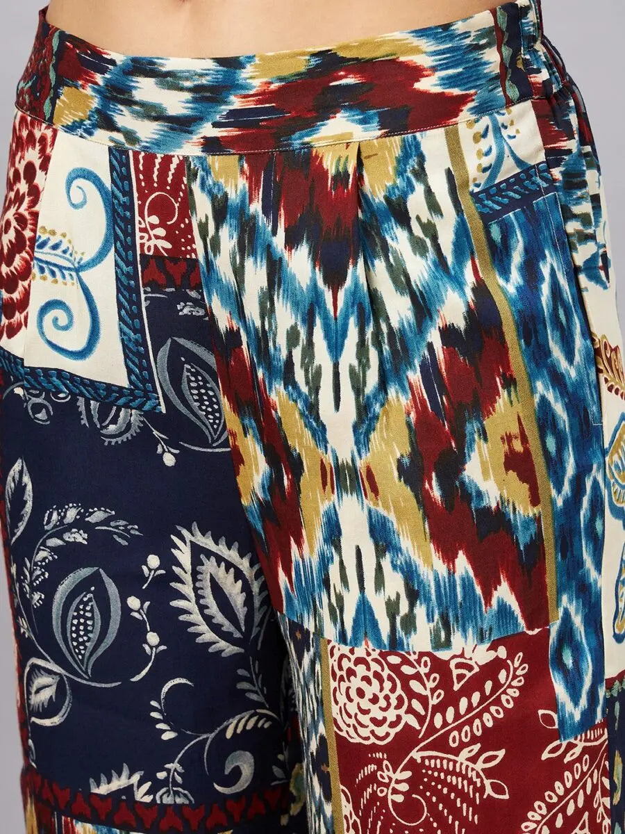 winered-woman-navy-blue-patch-print-crop-top-pant-set