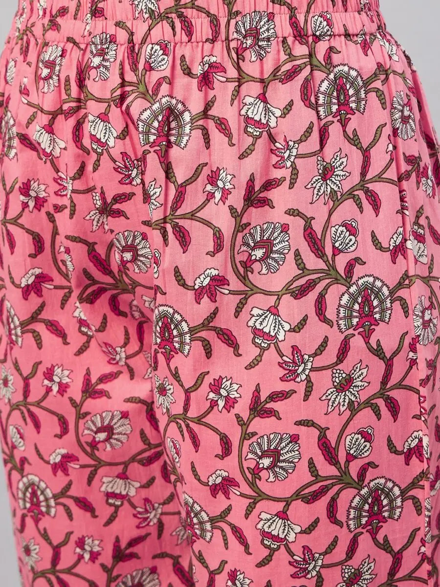 winered-woman-pink-floral-print-with-contrast-belt-flared-kurta-dupatta-set