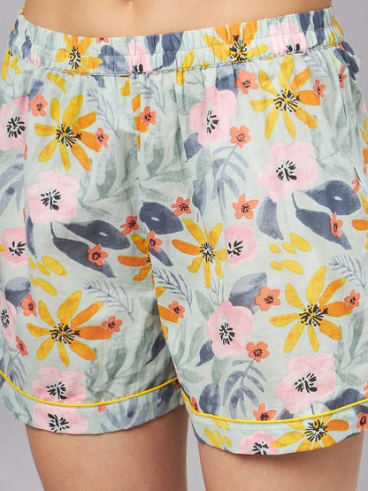 winered-woman-grey-peter-pan-collared-night-suit