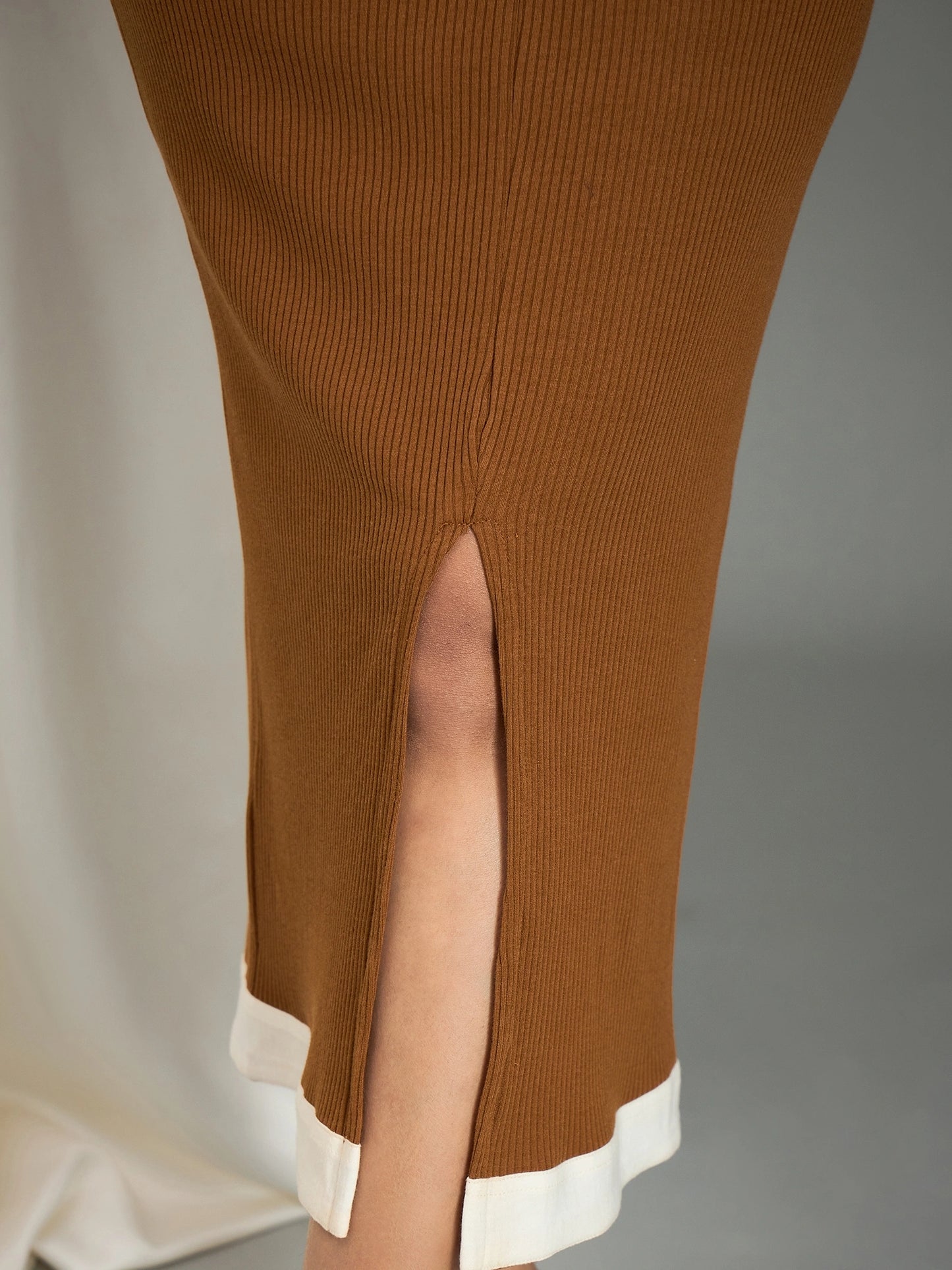 Women's Center Slit Bodycon Midi Dress