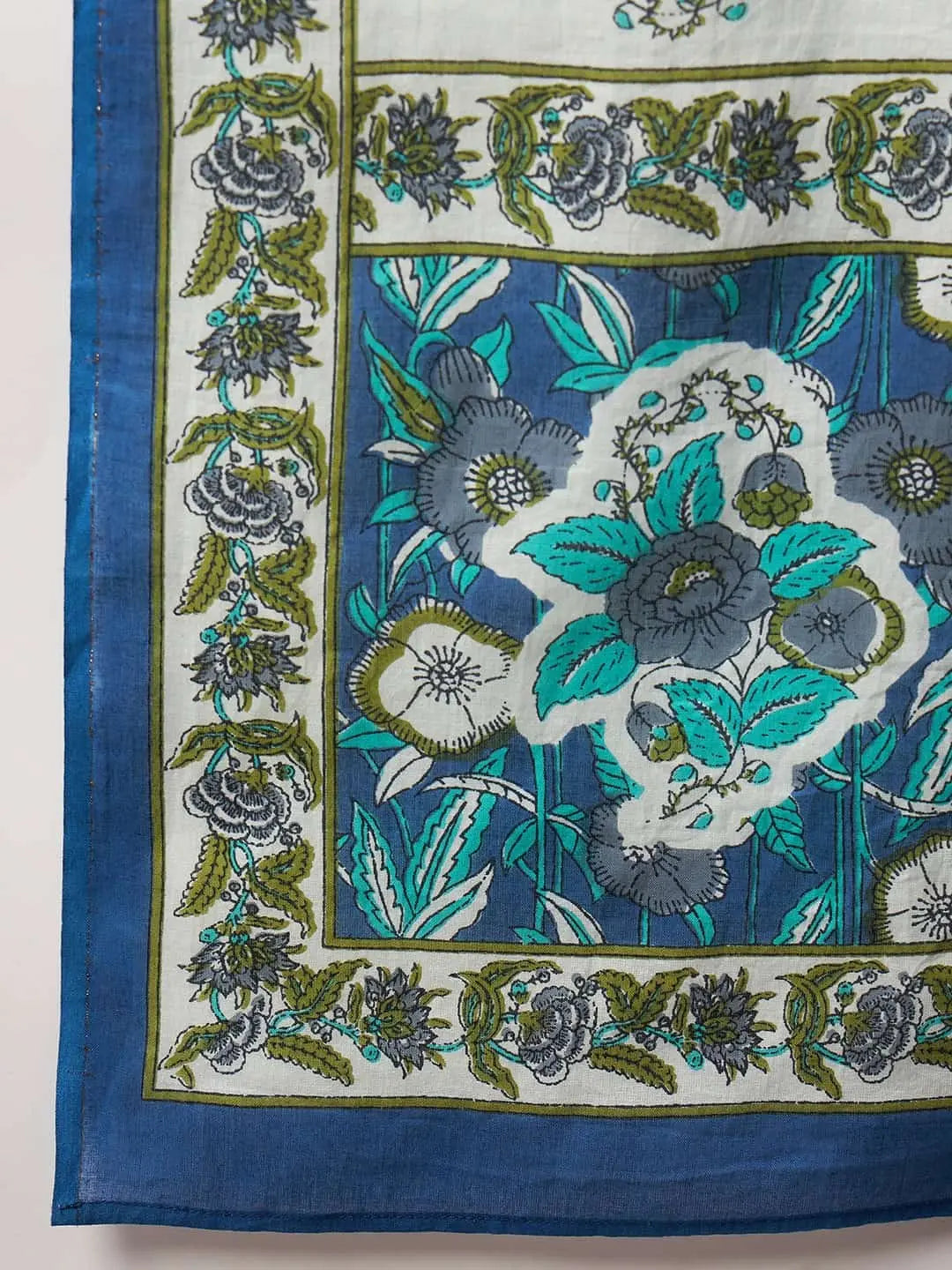 winered-women-blue-floral-print-flared-kurta-dupatta-set