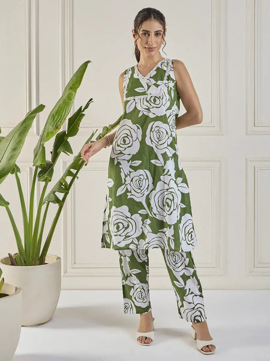 winered-women-green-lace-detailing-yoke-co-ord-set