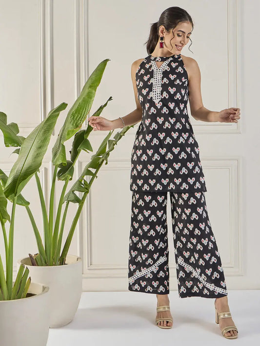 winered-women-black-ikat-print-halter-neck-co-ord-set