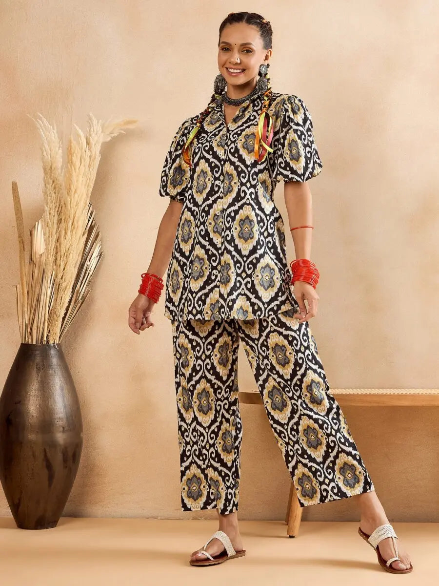 winered-woman-black-geometric-print-front-opening-co-ord-set