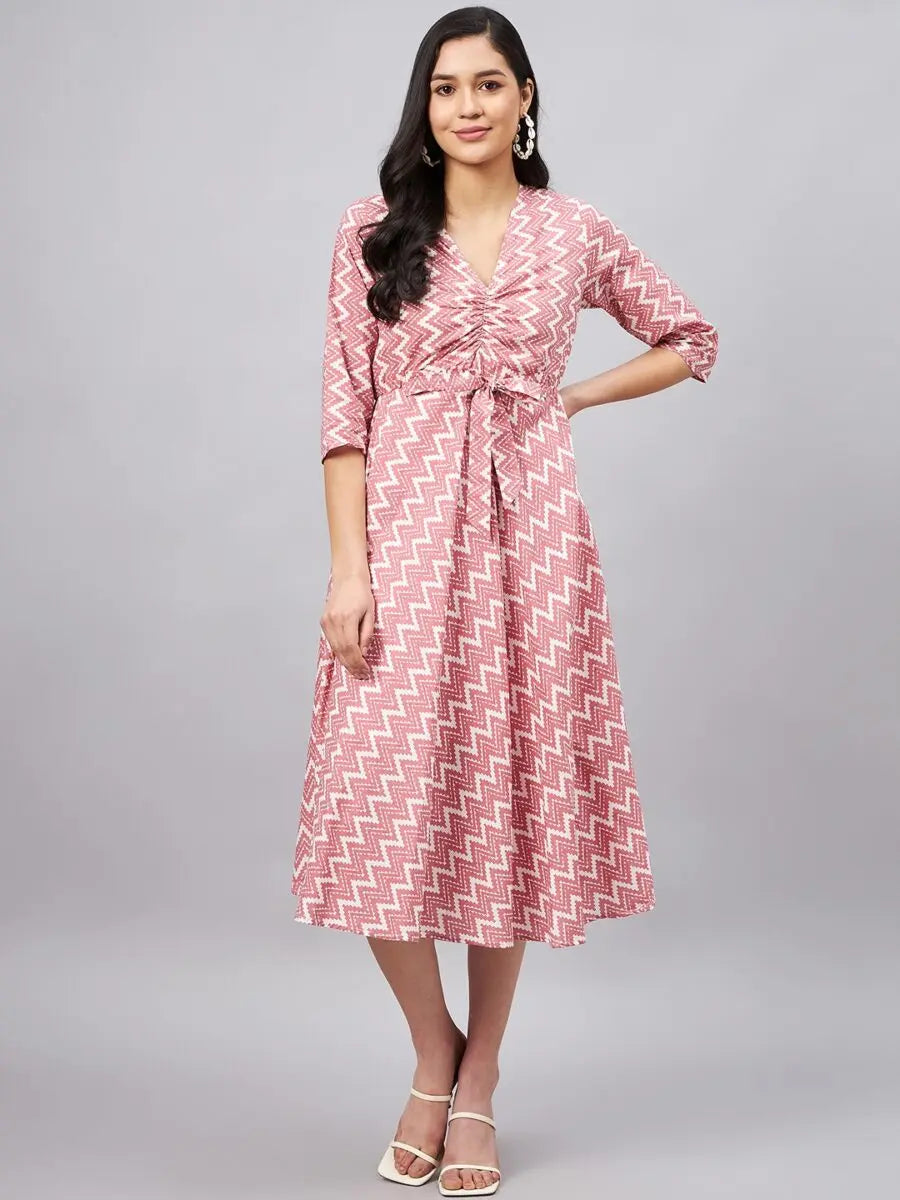 winered-pink-zigzag-print-front-knot-dress