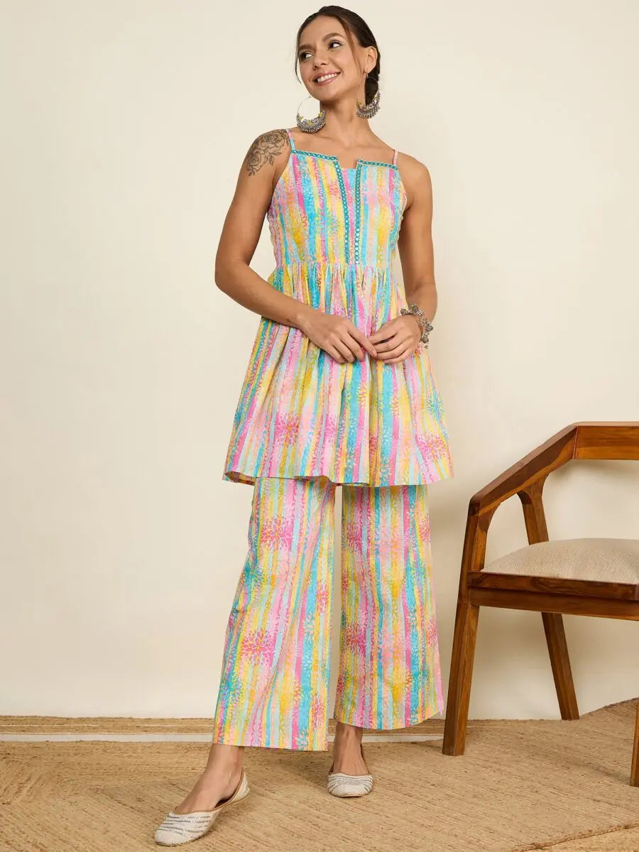 winered-woman-printed-stripes-strap-co-ord-set