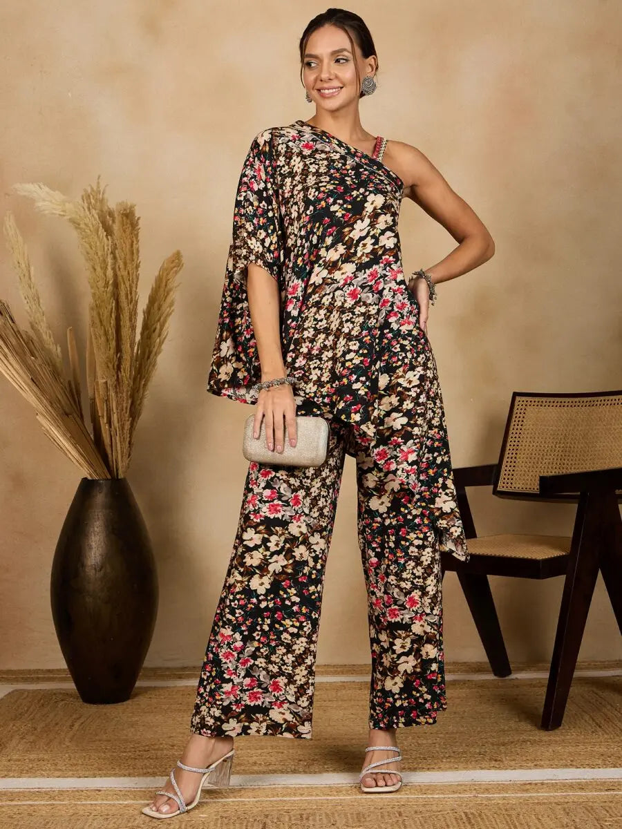 winered-woman-black-one-shoulder-strap-co-ord-set