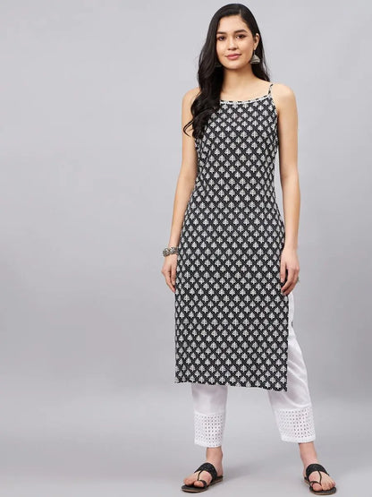 winered-women-black-and-white-geometric-print-strap-kurta