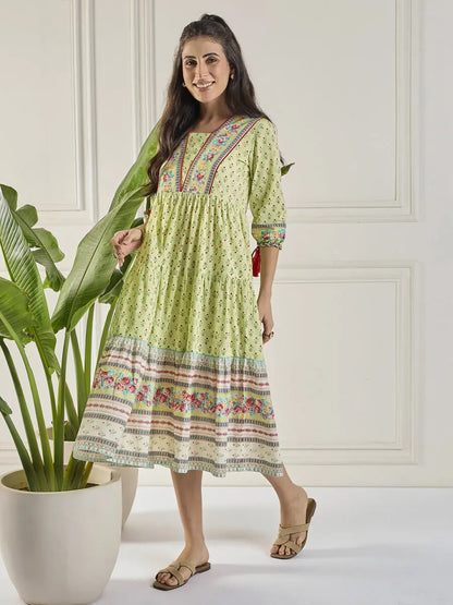 winered-women-lime-placement-print-tiered-dress