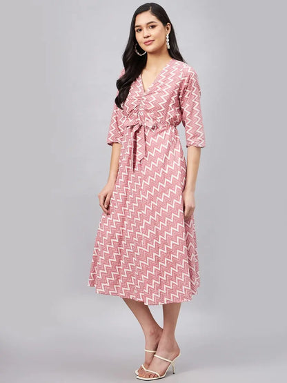 winered-pink-zigzag-print-front-knot-dress