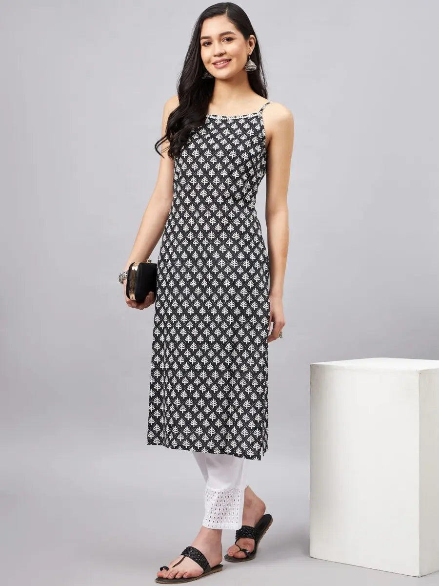 winered-women-black-and-white-geometric-print-strap-kurta