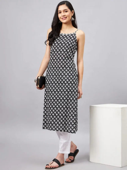 winered-women-black-and-white-geometric-print-strap-kurta
