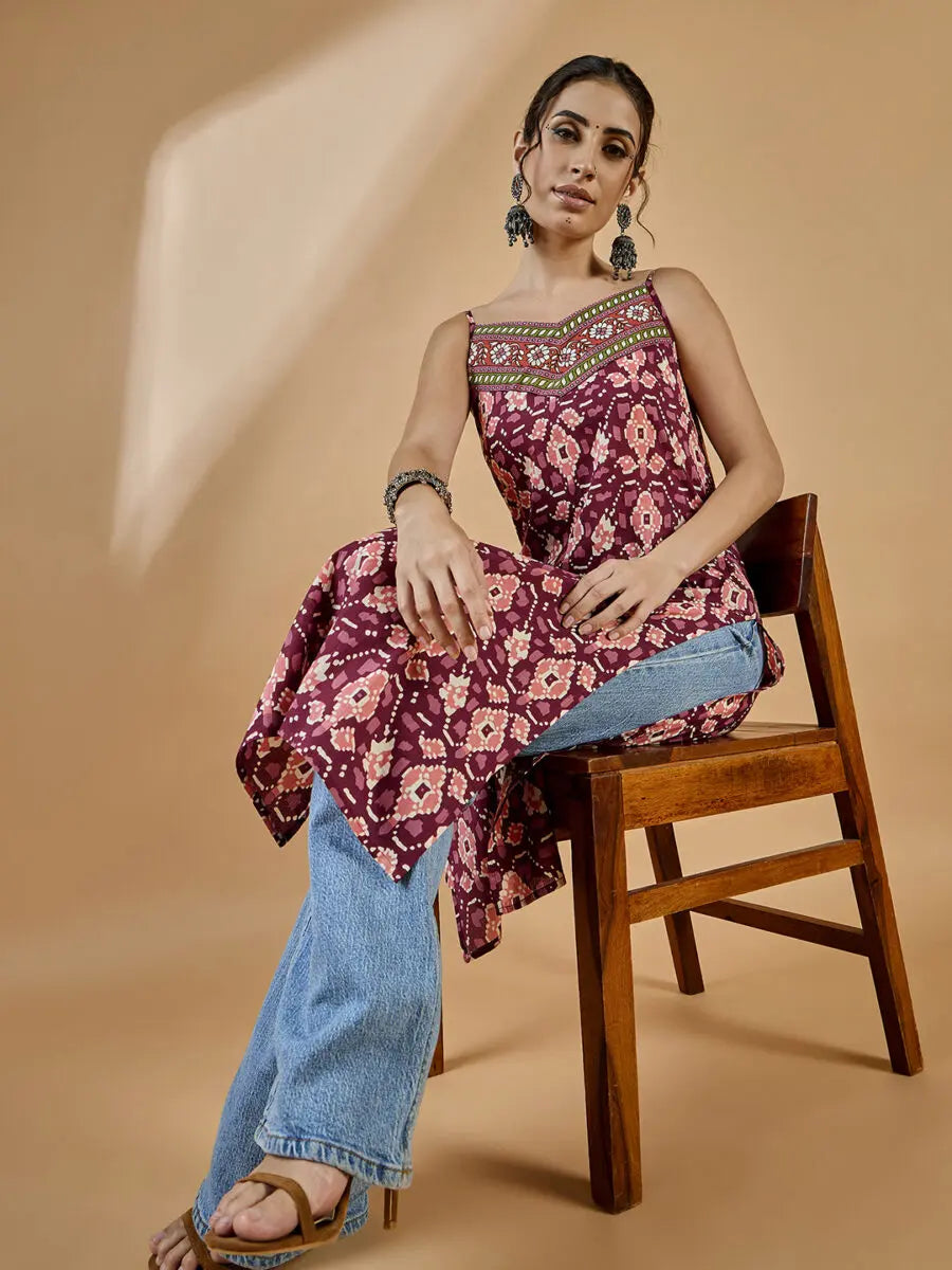 winered-women-rust-abstract-print-strap-kurta