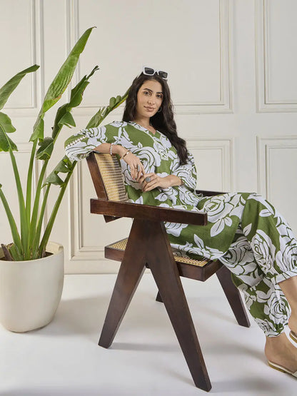 winered-women-green-neck-sleeve-lace-detailing-co-ord-set