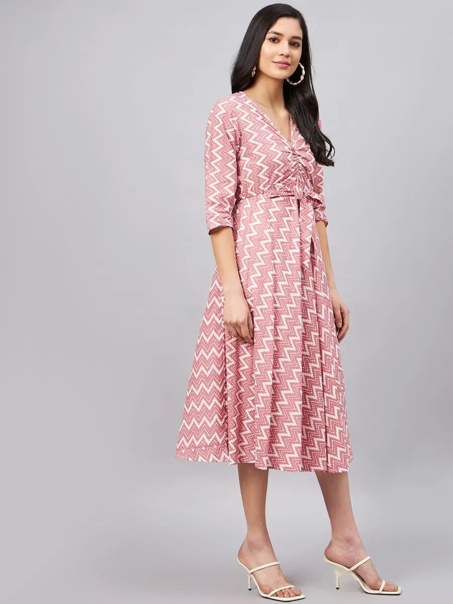 winered-pink-zigzag-print-front-knot-dress