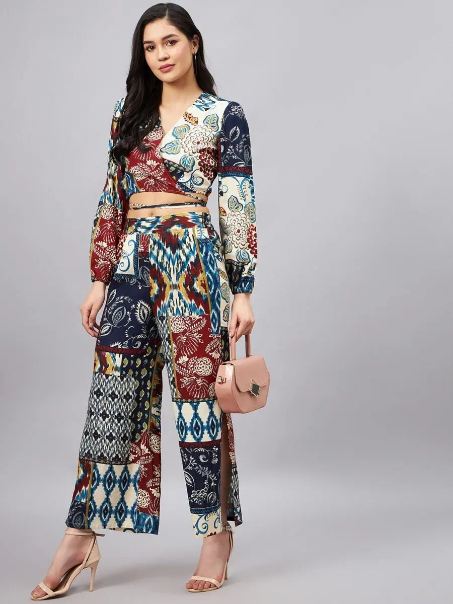 winered-woman-navy-blue-patch-print-crop-top-pant-set