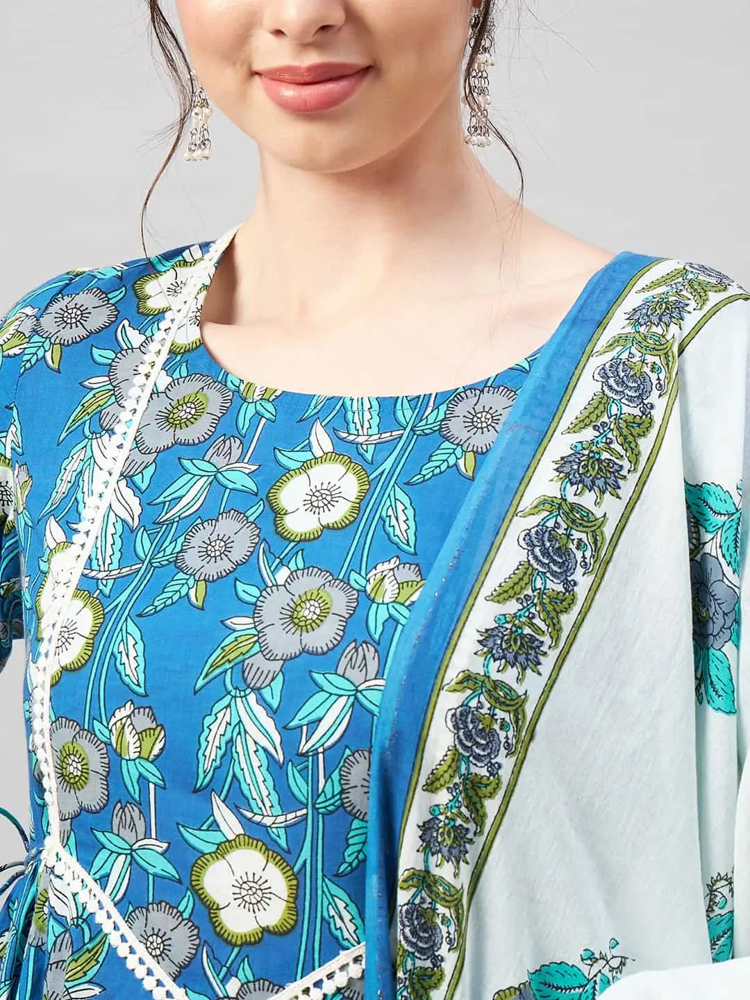 winered-women-blue-floral-print-flared-kurta-dupatta-set