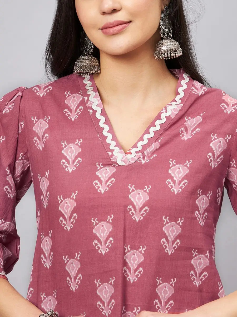 winered-woman-pink-white-zigzag-print-salwar-set