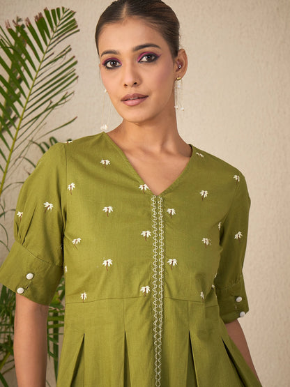 Women Embroidered Box Pleated Top