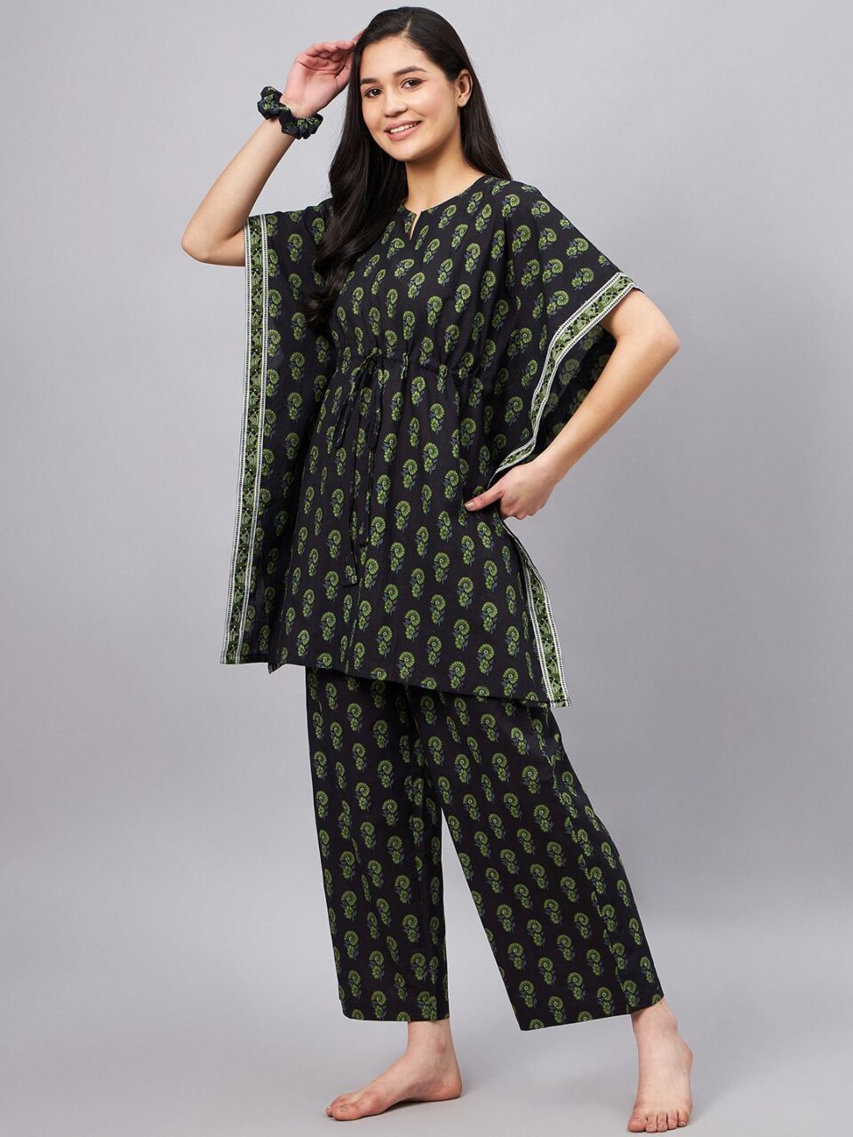 Woman Black And Green Floral Print Kaftan Night-Suit Set With Scrunchie